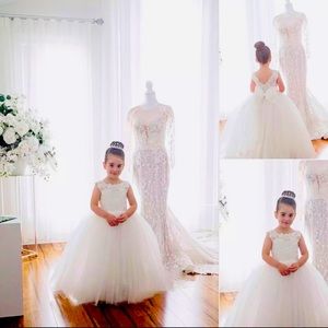 Lace Appliqué Design Flower Girls Dress